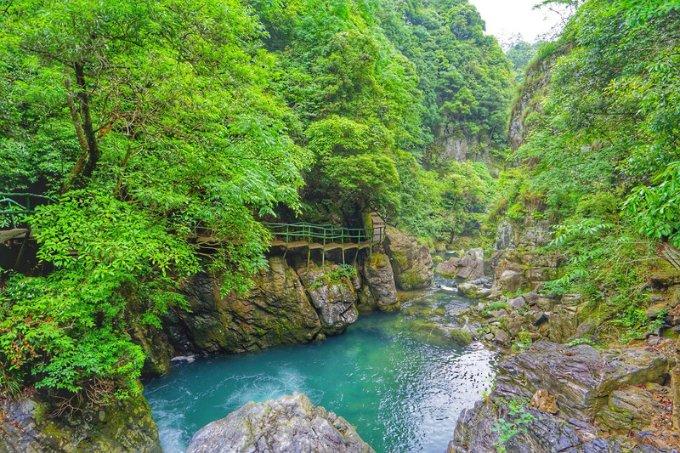 探索未知山峰
